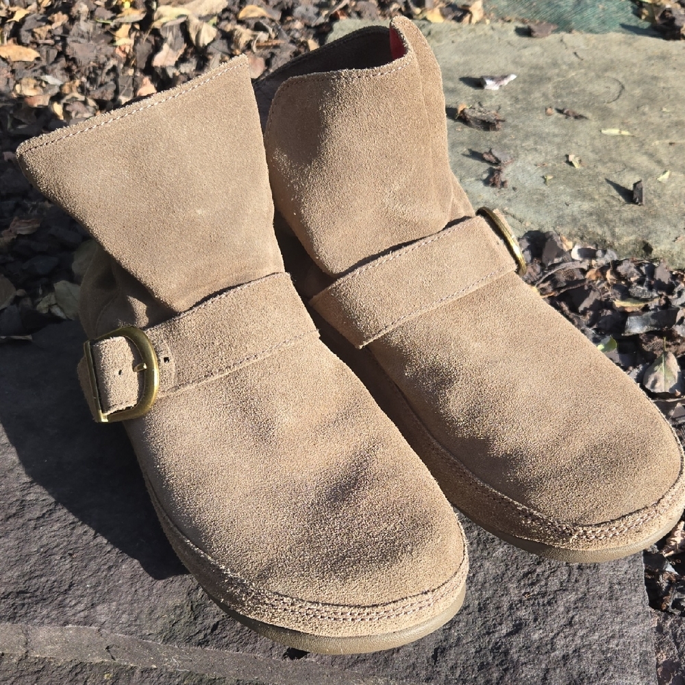 Fitflop Red Lined Dash Wedge Buckle Ankle Booties Tan Suede Size 8